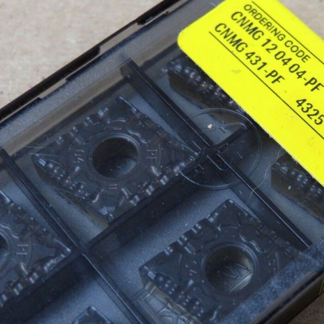 80度菱形車(chē)刀片CNMG120404-P